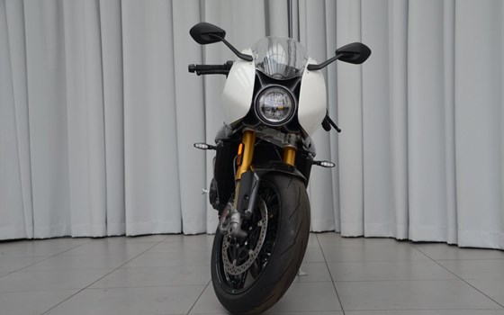 Gebrauchtmotorrad Triumph Speed Triple 1200 RR - Bild 7