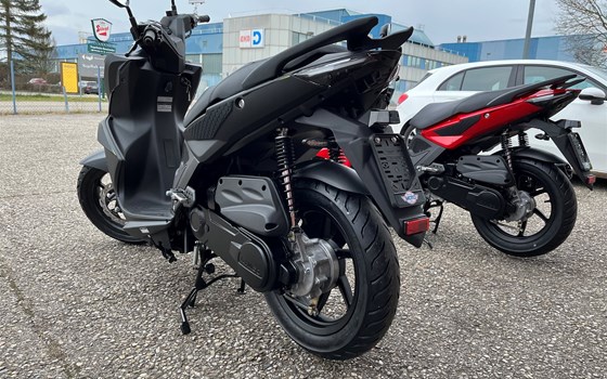 Neufahrzeug Kymco Super 8 R 50i - Bild 4 Neufahrzeug Kymco Super 8 R 50i - Bild 4