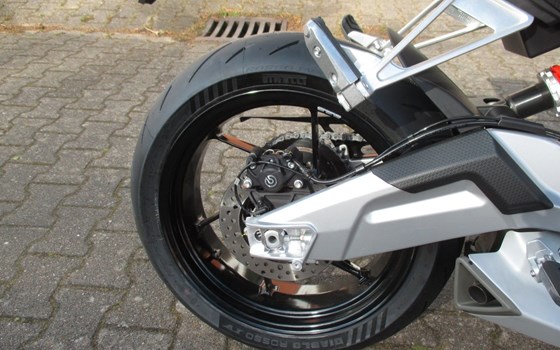 Neufahrzeug Aprilia Tuono 660 - Bild 11
