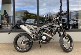 Neufahrzeug Sherco 125 4-Takt SM Black Moon RS Sherco 125 4-Takt SM Black Moon RS