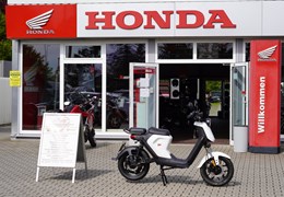 Neumotorrad NIU UQi GT