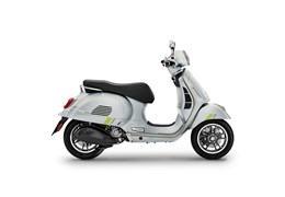 Neumotorrad Vespa GTS 300 Super Tech