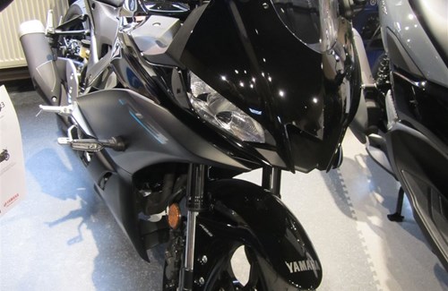 Neumotorrad Yamaha R3