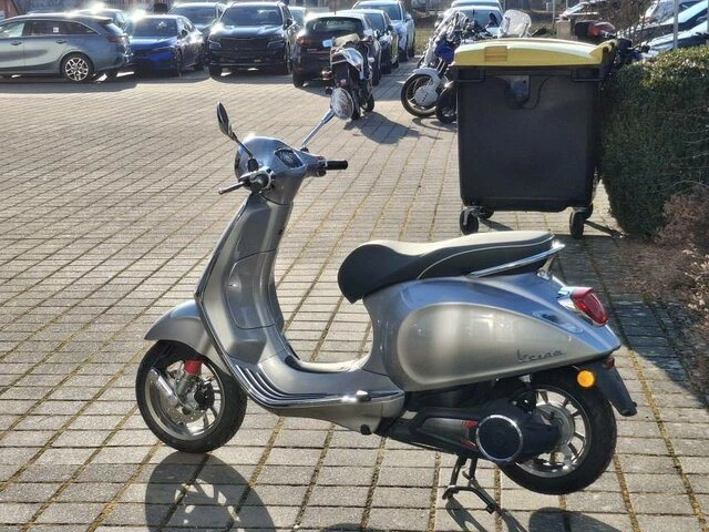 Angebot Vespa Elettrica 70 km/h Bild 3: Angebot Vespa Elettrica 70 km/h
