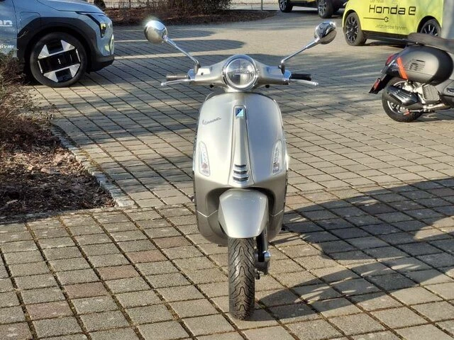 Angebot Vespa Elettrica 70 km/h Bild 4: Angebot Vespa Elettrica 70 km/h