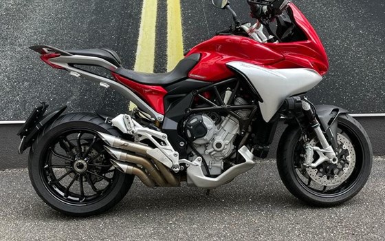 Gebrauchtmotorrad MV Agusta Turismo Veloce 800 - Bild 1 Gebrauchtmotorrad MV Agusta Turismo Veloce 800 - Bild 1