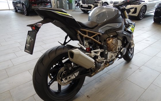 Gebrauchtmotorrad BMW S 1000 R - Bild 11 Gebrauchtmotorrad BMW S 1000 R - Bild 11