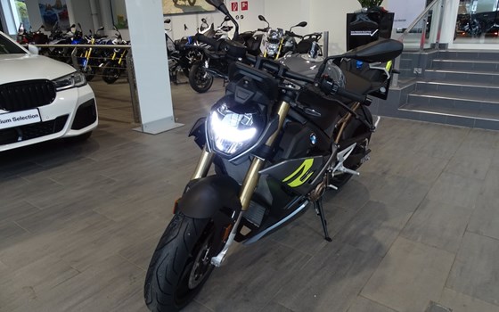 Gebrauchtmotorrad BMW S 1000 R - Bild 2