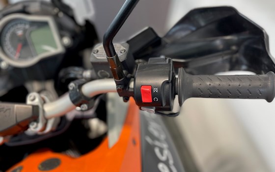 Gebrauchtmotorrad KTM 1050 Adventure - Bild 5 Gebrauchtmotorrad KTM 1050 Adventure - Bild 5