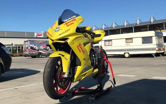 Neufahrzeug MV Agusta F3 RC - Bild 12 Neufahrzeug MV Agusta F3 RC - Bild 12