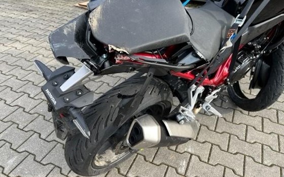 Gebrauchtmotorrad Honda CB750 Hornet - Bild 6