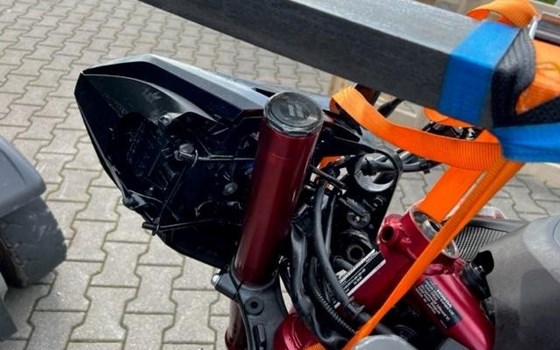 Gebrauchtmotorrad Honda CB750 Hornet - Bild 8