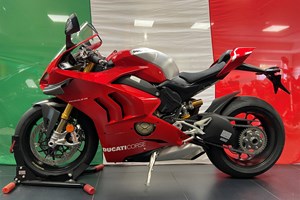 Offer Ducati Panigale V4 R