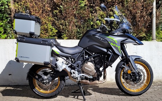 Gebrauchtmotorrad QJ Motor SRT 700 X - Bild 5