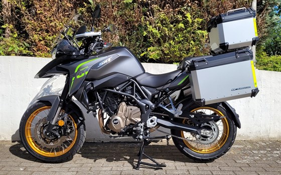 Gebrauchtmotorrad QJ Motor SRT 700 X - Bild 2