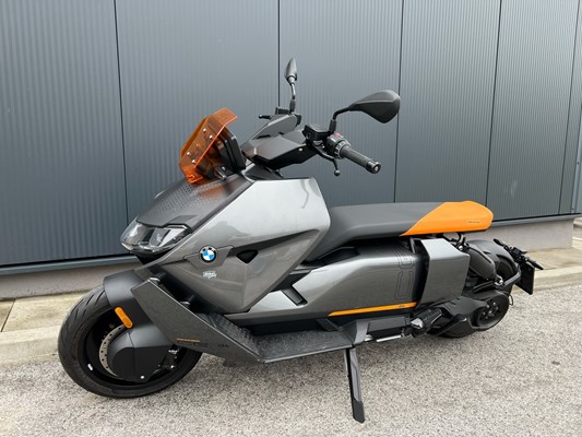 BMW CE 04 (magellan-grau metallic) - Bild 4