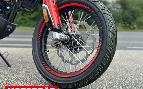 Neufahrzeug FB Mondial SMX 125i Supermoto - Bild 9 Neufahrzeug FB Mondial SMX 125i Supermoto - Bild 9