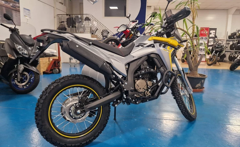 Angebot Voge 300 Rally Bild 2: Angebot Voge 300 Rally