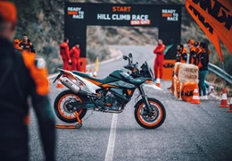 Neumotorrad KTM 890 SMT Neumotorrad KTM 890 SMT