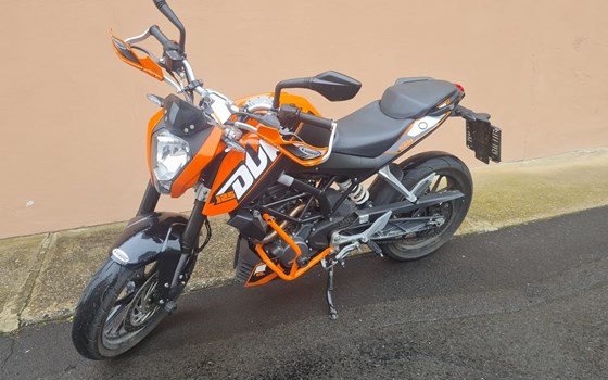 Gebrauchtmotorrad KTM 125 Duke - Bild 2 Gebrauchtmotorrad KTM 125 Duke - Bild 2