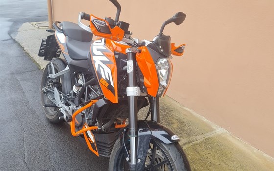 Gebrauchtmotorrad KTM 125 Duke - Bild 5 Gebrauchtmotorrad KTM 125 Duke - Bild 5