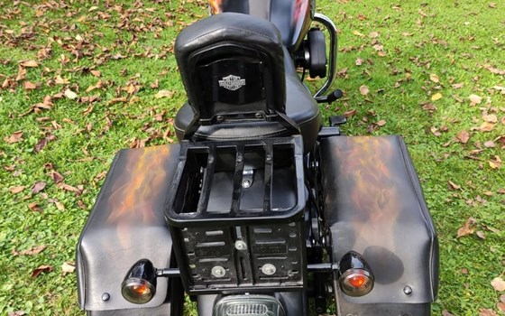 Gebrauchtmotorrad Harley-Davidson Dyna Street Bob FXDB - Bild 5 Gebrauchtmotorrad Harley-Davidson Dyna Street Bob FXDB - Bild 5