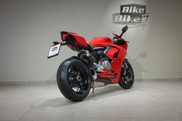 Ducati Panigale V2 (rot) - Bild 2