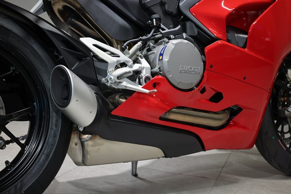 Ducati Panigale V2 (rot) - Bild 5