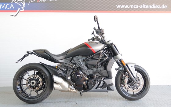 Gebrauchtmotorrad Ducati XDiavel Black Star - Bild 1