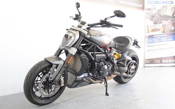 Gebrauchtmotorrad Ducati XDiavel Black Star - Bild 5