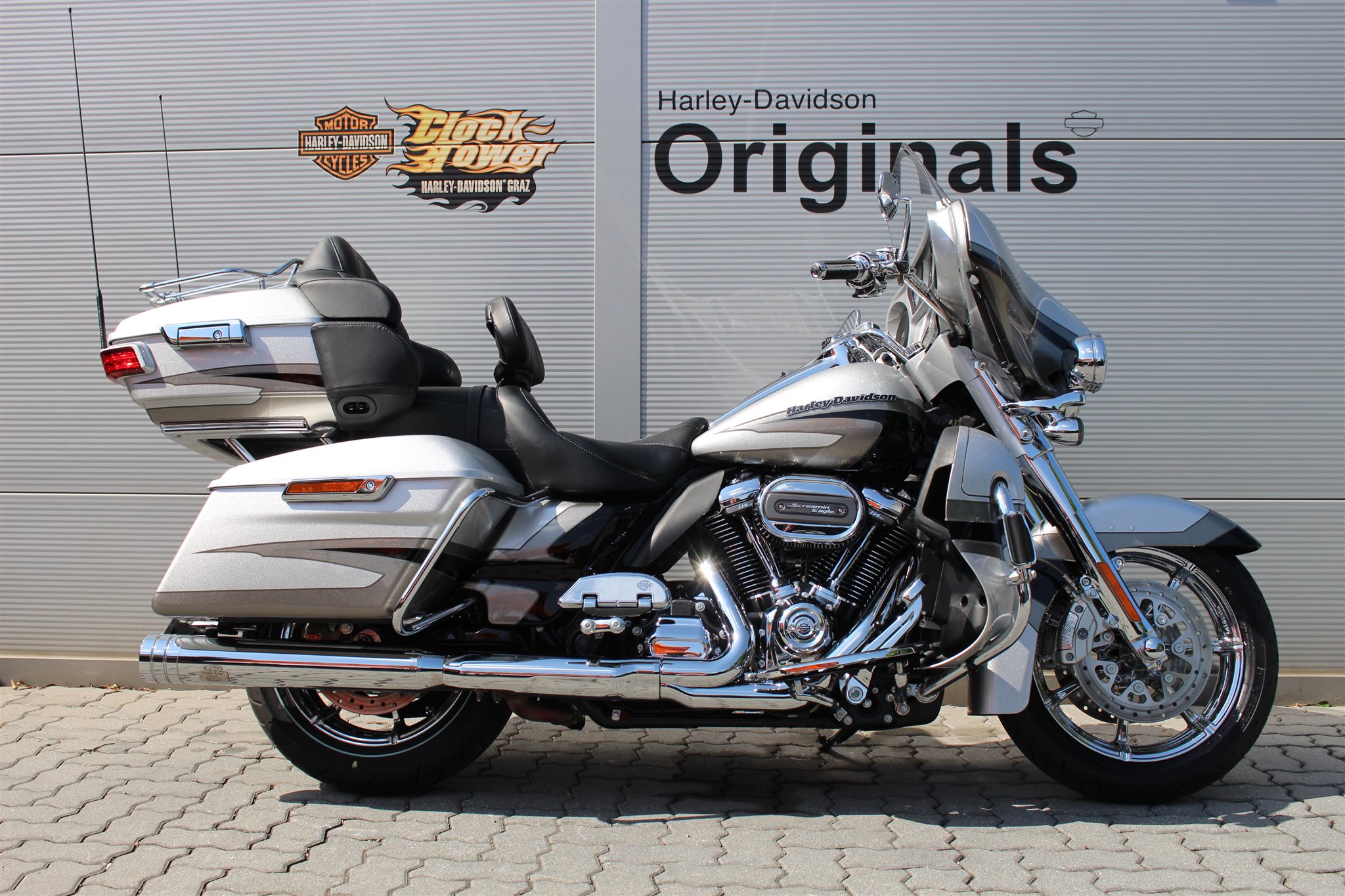 Gebrauchte und neue Harley-Davidson CVO Ultra Limited FLHTKSE Motorräder  kaufen
