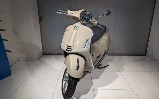 Neufahrzeug Vespa GTS 300 - Bild 2