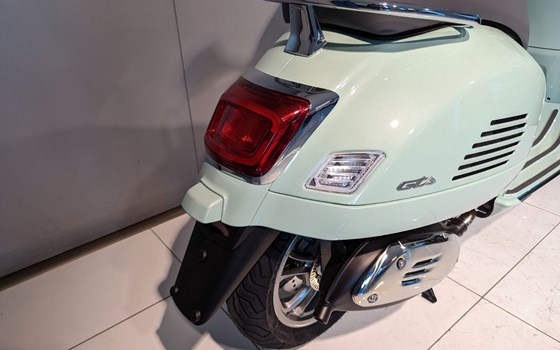 Neufahrzeug Vespa GTS 300 - Bild 3
