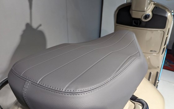 Neufahrzeug Vespa GTS 300 - Bild 6