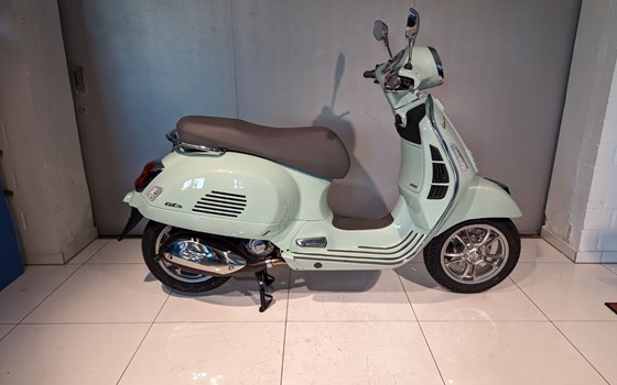 Neufahrzeug Vespa GTS 300 - Bild 9