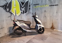 Neumotorrad Suzuki Avenis 125