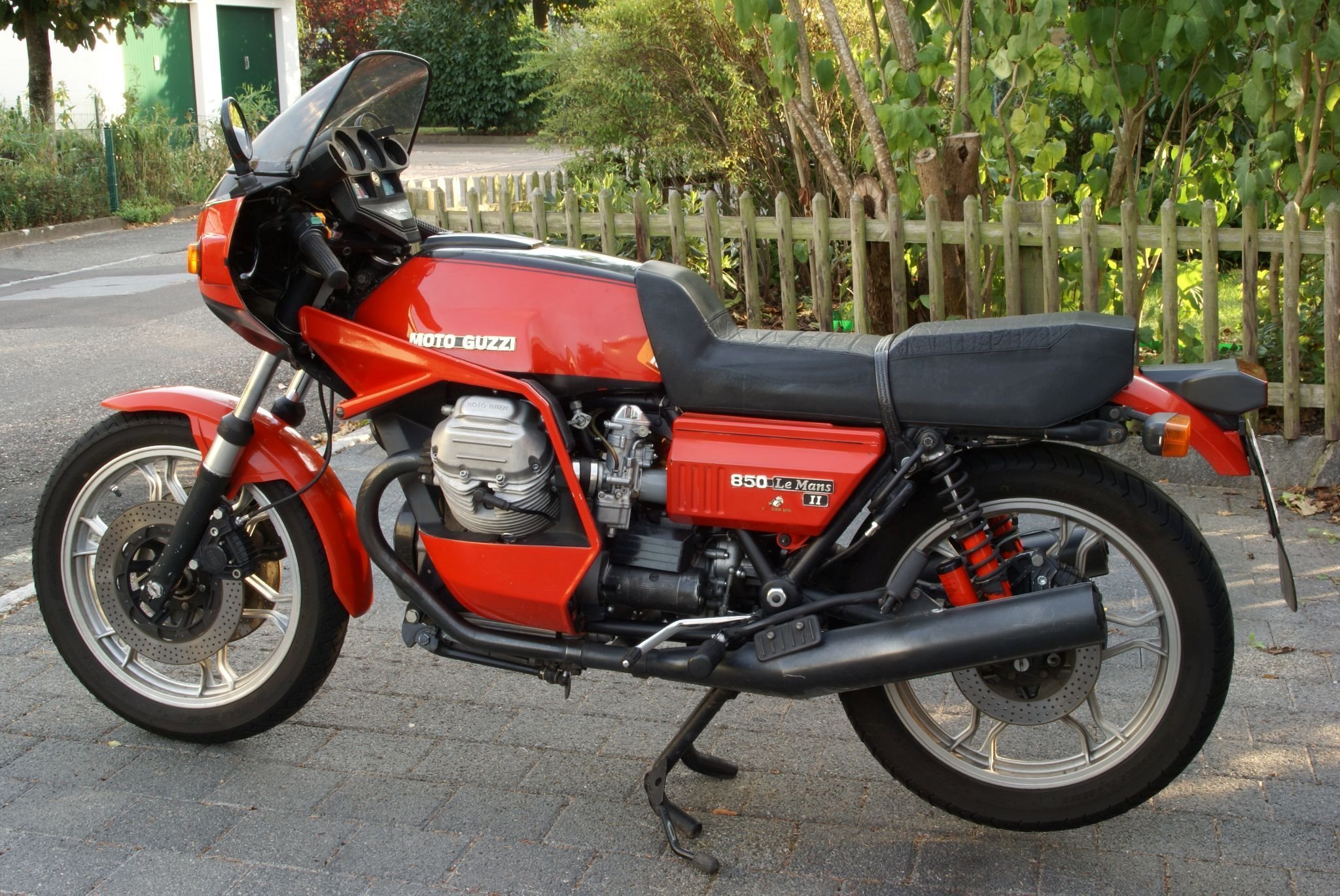 Gebrauchte Moto Guzzi Le Mans Ii Ez Km Chf