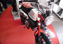 Neumotorrad Honda Monkey 125
