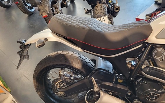 Gebrauchtmotorrad Ducati Scrambler Classic - Bild 2