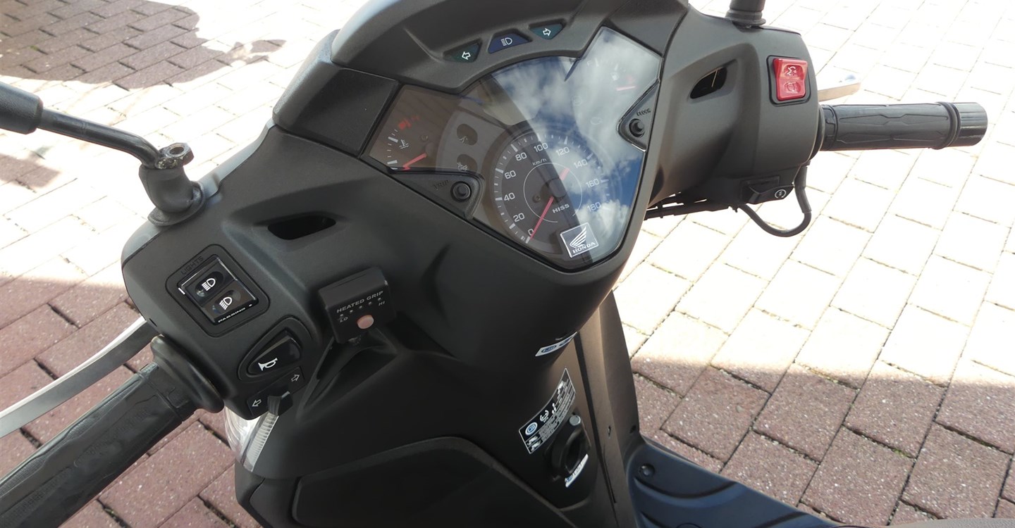 Offer Honda SH300i