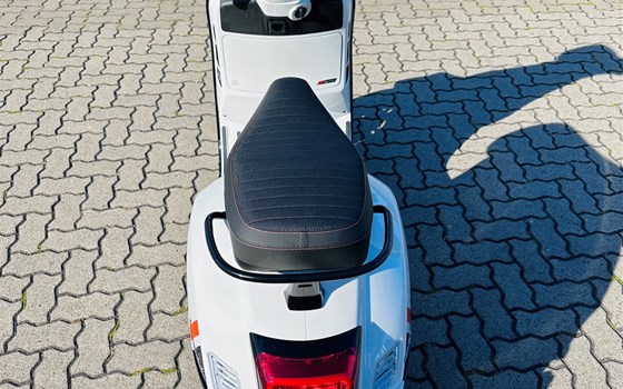 Neufahrzeug Vespa GTS 125 Super Sport - Bild 4