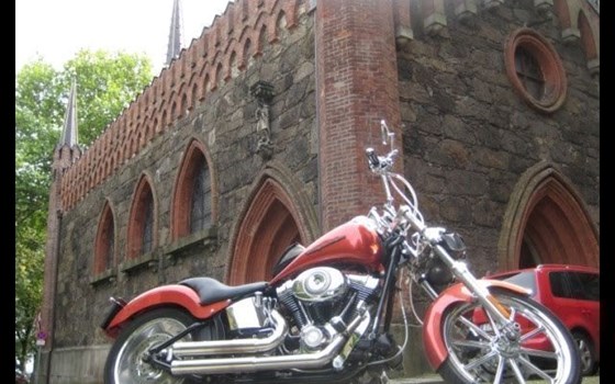 Gebrauchtmotorrad Harley-Davidson Softail Custom FXSTC - Bild 1 Gebrauchtmotorrad Harley-Davidson Softail Custom FXSTC - Bild 1