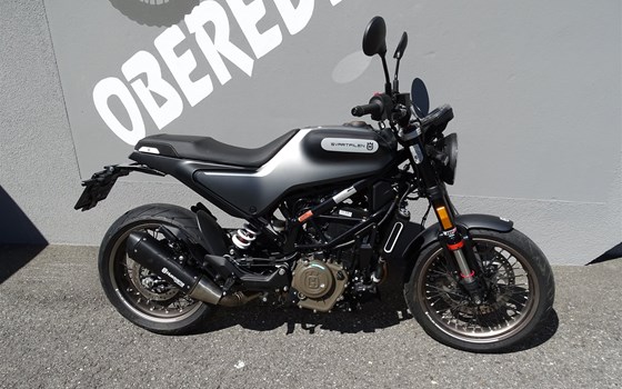Gebrauchtmotorrad Husqvarna Svartpilen 401 - Bild 1 Gebrauchtmotorrad Husqvarna Svartpilen 401 - Bild 1