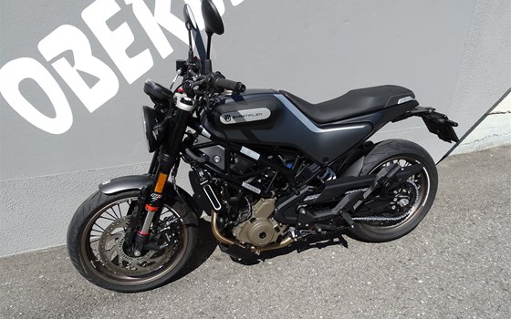 Gebrauchtmotorrad Husqvarna Svartpilen 401 - Bild 6 Gebrauchtmotorrad Husqvarna Svartpilen 401 - Bild 6