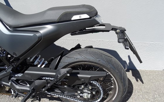 Gebrauchtmotorrad Husqvarna Svartpilen 401 - Bild 9 Gebrauchtmotorrad Husqvarna Svartpilen 401 - Bild 9