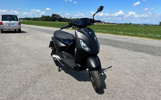 Neufahrzeug Piaggio 1 - Bild 1 Neufahrzeug Piaggio 1 - Bild 1