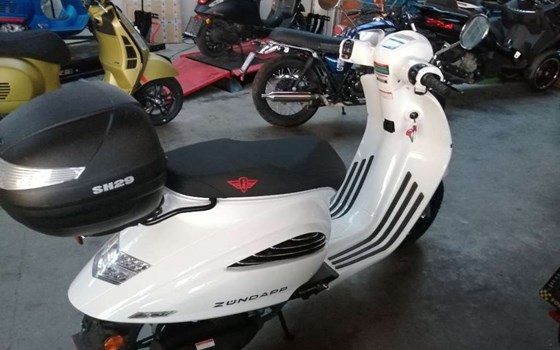Gebrauchtmotorrad Zündapp Bella R 50 - Bild 2 Gebrauchtmotorrad Zündapp Bella R 50 - Bild 2