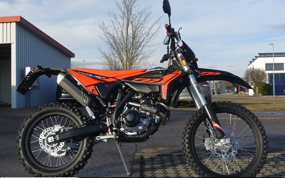Neufahrzeug Beta RR 125 4T LC Enduro - Bild 1