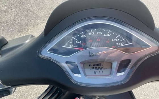 Gebrauchtmotorrad Vespa Sprint 125 - Bild 3