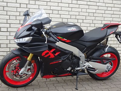 RSV4 1100